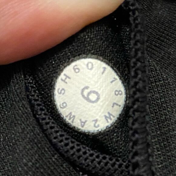 LULULEMON Energy Bra Parfait Pink Black Women’s Size 6 Style W2AW6S - Picture 3 of 3